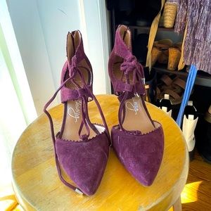 Arturo Chiang suede heels